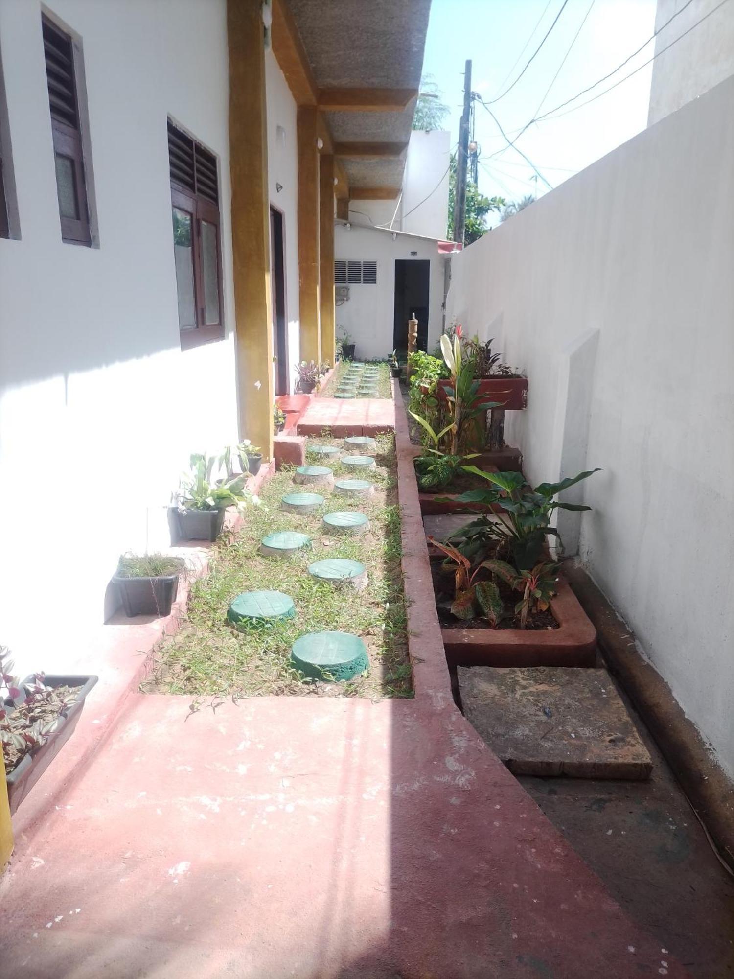 Hotel Our Little Secret Kalutara Exterior foto
